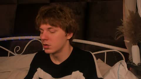 Benjamin online show from May 2026 08:54:02 PM