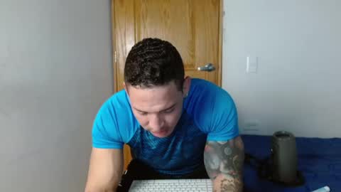 benjamin_isaac online show from December 2024 10:28:02 PM