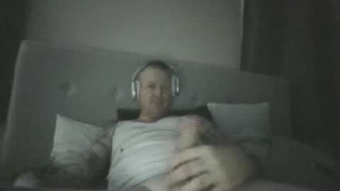 bennyinbrissy online show from January 2026 04:42:02 PM