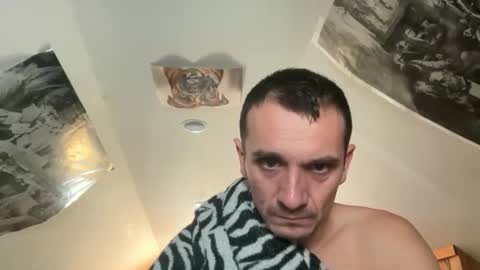 benny and innocentvixon online show from January 2026 04:10:01 PM