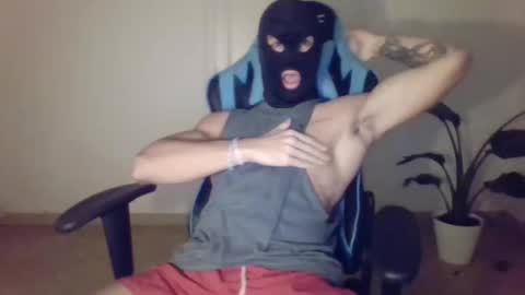Snapshot of bensoncummer chatting on February 2025 12:15:01 AM Benson Cummer online show from February 2025 12:15:01 AM