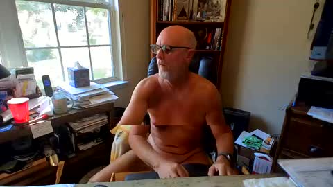 Snapshot of benstrokinit2 chatting on October 2025 06:28:02 PM benstrokinit2 online show from October 2025 06:28:02 PM