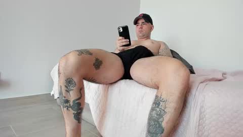 Snapshot of benthebodybuilder chatting on December 2025 03:50:02 PM Ben Braxton online show from December 2025 03:50:02 PM