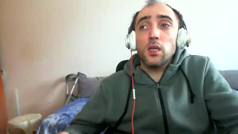 bentish online show from April 2026 07:53:01 AM