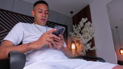 bento_fox online show from December 2025 03:15:02 AM