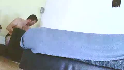 Benutzmich0800 online show from February 2025 02:39:02 AM