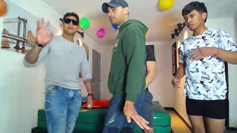 benz boys online show from February 2026 12:34:02 PM