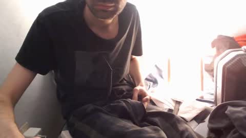 berceuse111 online show from April 2026 10:27:01 AM