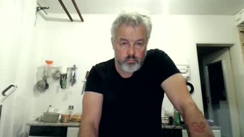 Martin online show from December 2025 08:47:01 PM