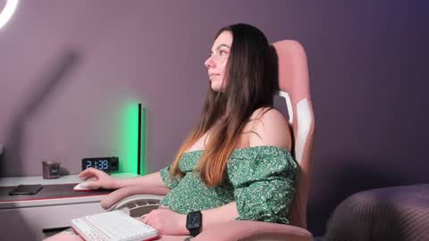 BeriesNiks online show from December 2024 02:38:01 PM