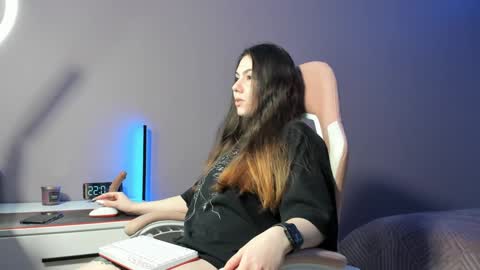 BeriesNiks online show from January 2025 03:00:02 PM