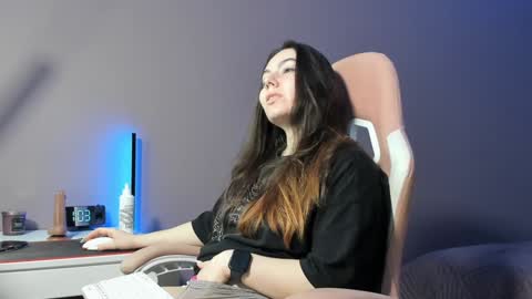 BeriesNiks online show from January 2025 06:02:01 PM