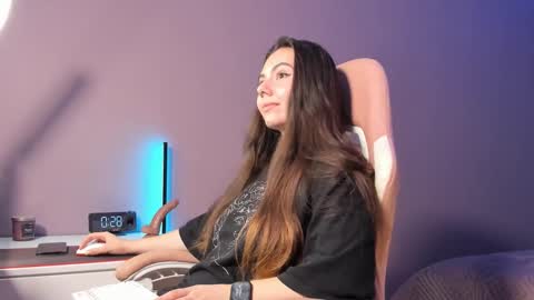 BeriesNiks online show from September 2025 05:28:01 PM