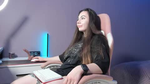 BeriesNiks online show from October 2025 05:09:01 PM