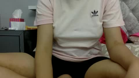 Snapshot of bermudatriangle12 chatting on December 2024 10:23:02 AM tixxie online show from December 2024 10:23:02 AM