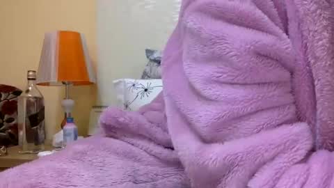 Snapshot of bermudatriangle12 chatting on January 2025 05:15:02 PM tixxie online show from January 2025 05:15:02 PM