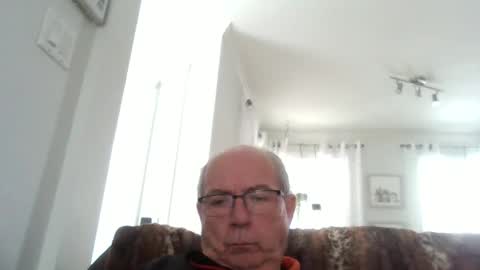 bernard1102 online show from January 2026 02:11:01 PM