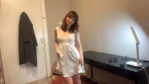 Snapshot of bernitaazen chatting on July 2026 05:15:01 PM Lucy online show from July 2026 05:15:01 PM