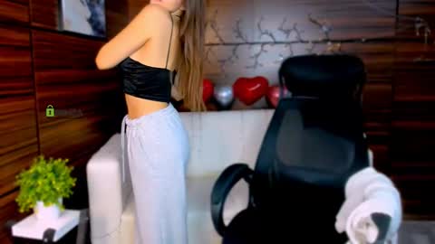 Alma online show from March 2025 08:11:02 PM