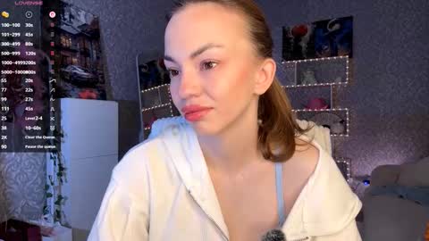 Sofia online show from November 2025 05:51:02 AM