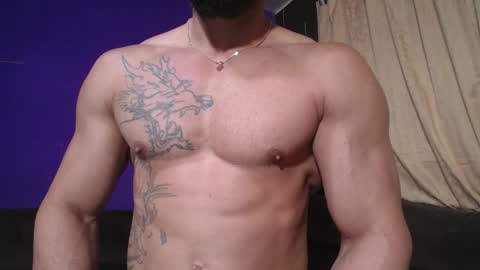 Snapshot of bestmuscle chatting on January 2025 12:01:01 AM bestmuscle online show from January 2025 12:01:01 AM