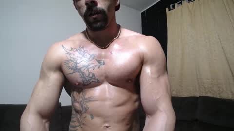 Snapshot of bestmuscle chatting on October 2025 04:10:01 AM bestmuscle online show from October 2025 04:10:01 AM