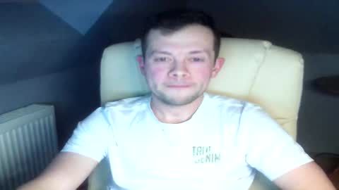 bestworld_ online show from March 2026 07:09:01 PM