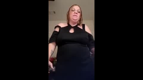 Snapshot of betsygore78 chatting on March 2026 01:02:01 PM betsygore78 online show from March 2026 01:02:01 PM