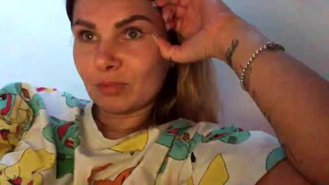 betty199175798 online show from October 2025 10:08:02 PM
