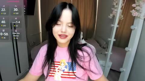 Snapshot of betty__davvis chatting on September 2025 12:18:01 PM Betty online show from September 2025 12:18:01 PM