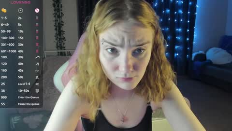 Snapshot of betty_witchy chatting on February 2025 01:26:02 AM Dory make me happier online show from February 2025 01:26:02 AM