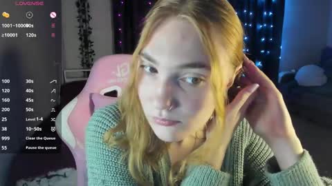 Snapshot of betty_witchy chatting on February 2025 01:04:02 AM Dory make me happier online show from February 2025 01:04:02 AM