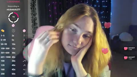 Snapshot of betty_witchy chatting on February 2025 01:05:02 AM Dory make me happier online show from February 2025 01:05:02 AM