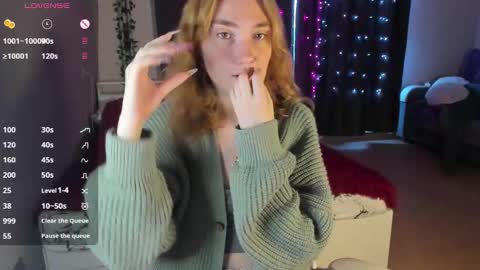 Snapshot of betty_witchy chatting on March 2025 01:14:02 AM Dory make me happier online show from March 2025 01:14:02 AM