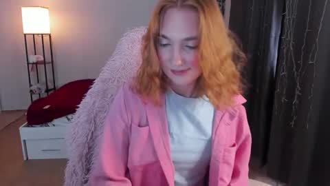 Snapshot of betty_witchy chatting on September 2025 02:38:02 AM Dory make me happier online show from September 2025 02:38:02 AM