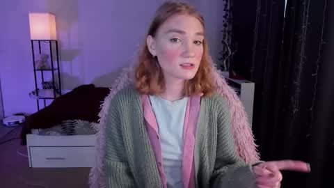 Snapshot of betty_witchy chatting on November 2025 03:06:01 AM Dory make me happier online show from November 2025 03:06:01 AM