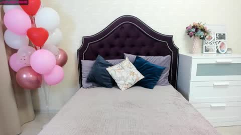 Mila Sweet online show from February 2025 04:31:01 AM