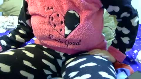 Snapshot of bety25 chatting on December 2024 09:26:02 PM bety25 online show from December 2024 09:26:02 PM