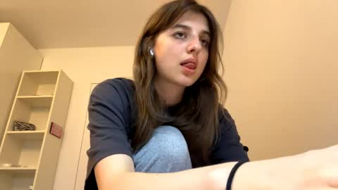 Snapshot of beulahweikert chatting on May 2026 05:20:02 PM Lina online show from May 2026 05:20:02 PM