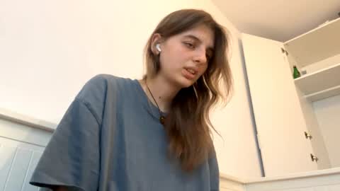 Snapshot of beulahweikert chatting on June 2026 05:27:02 PM Lina online show from June 2026 05:27:02 PM