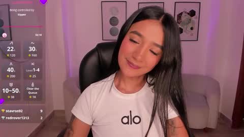 Snapshot of beverlyy_johnson chatting on December 2025 04:18:02 AM beverlyy johnson online show from December 2025 04:18:02 AM