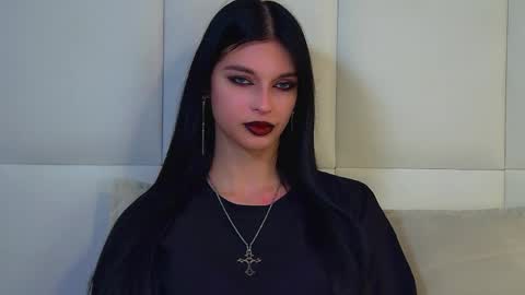 Beverly online show from May 2026 07:02:02 AM