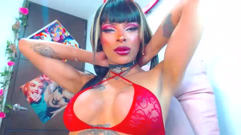 Snapshot of beyota_hornny chatting on February 2025 07:15:01 AM INSTA dannacampuzanno ONFNS dannacampuzano online show from February 2025 07:15:01 AM