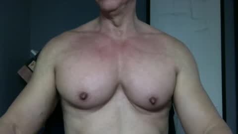BGDKMUSCLEGUY - SELECTED BY CHATURBATE AS A TOP BROADCASTER FOR 2023 online show from October 2025 04:06:02 PM
