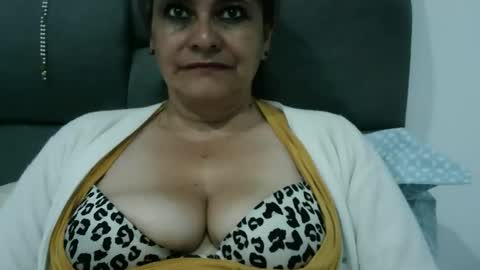 biancasteel online show from January 2026 11:38:02 AM