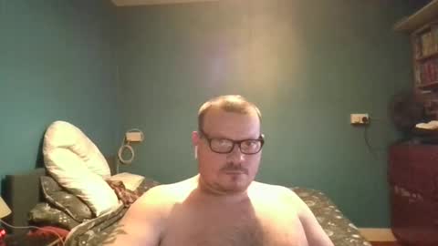 Snapshot of bidan1986 chatting on January 2025 06:44:01 PM bigdan1986 online show from January 2025 06:44:01 PM