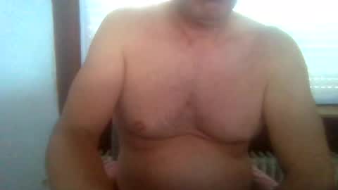 Snapshot of bieben1985 chatting on August 2026 07:32:02 AM Ben online show from August 2026 07:32:02 AM