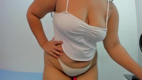 Snapshot of big_ass_18x chatting on October 2025 11:38:02 AM big_ass_18x online show from October 2025 11:38:02 AM