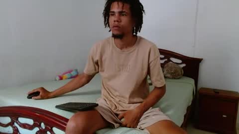 Snapshot of big_boy_lee chatting on September 2025 03:22:02 PM Camilo online show from September 2025 03:22:02 PM