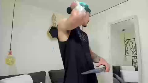 big_valentinhunk7 online show from March 2026 09:32:02 PM